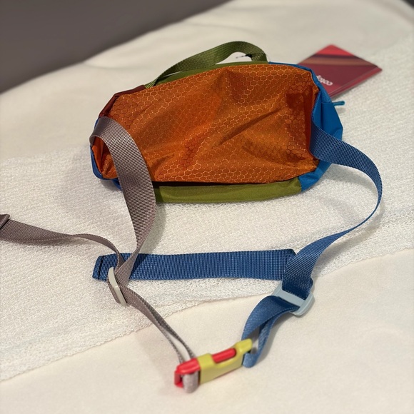 Cotopaxi Kapai 1.5L Del Día Hip Pack / Fanny Pack Multicolor – One of a Kind - Picture 3 of 5